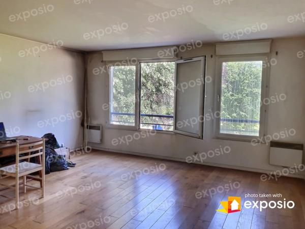 Vente                                                      Appartement
                        
                     3 pièces                      62 m2                     à Pantin