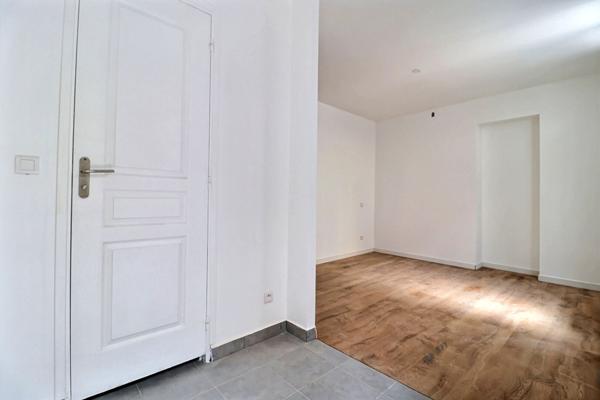 Appartement St Denis 1 pièce(s) 16.01 m2