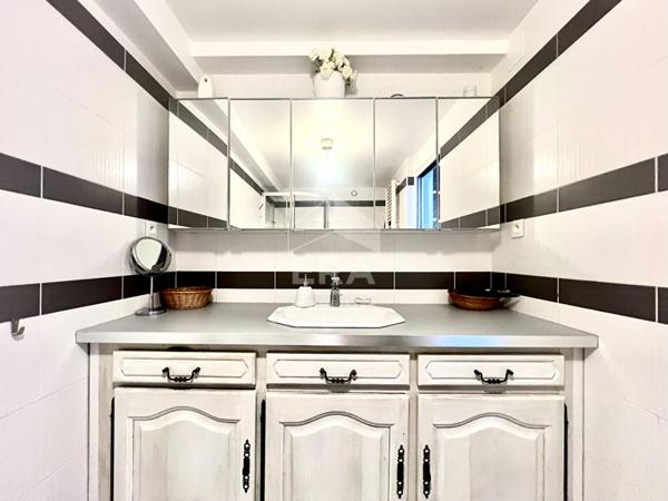 MAISON D'ARCHITECTE A VAUX SUR MER - A PROXIMITE DES COMMERCES ET DES PLAGES