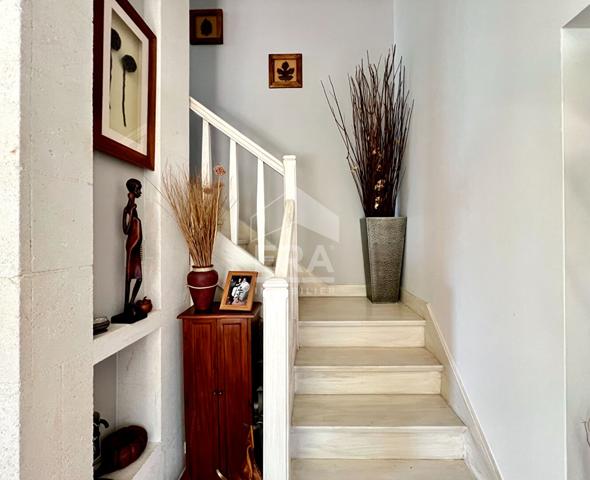 MAISON D'ARCHITECTE A VAUX SUR MER - A PROXIMITE DES COMMERCES ET DES PLAGES