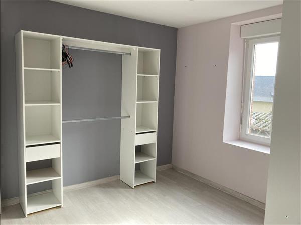 Appartement à louer 582 € CC ARNAC POMPADOUR 4 p 94 m² DPE D