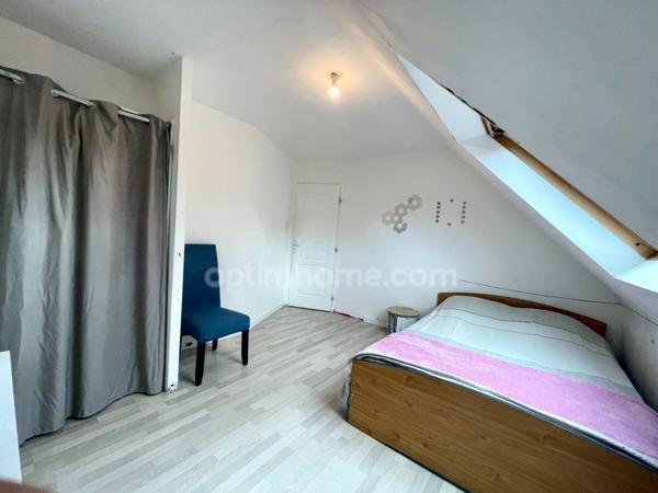 Maison à vendre 5 pièces DPE C PLOUNEVEZ QUINTIN (22) 174 990 euros