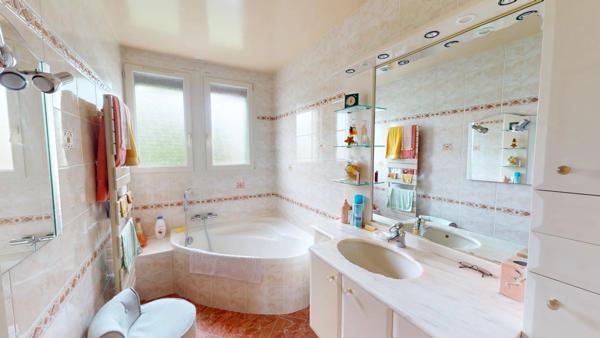 Vente Maison 5 pièces 130 m2 à Luisant