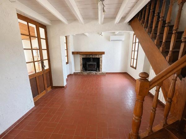 Vente                                                      Maison
                        
                     4 pièces                                         à Gonfaron
