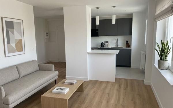 Appartement à vendre    3 pièces • 62,32 m2 Saint-Maur-des-Fossés