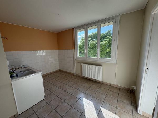 Appartement T4 76m² avec balcon et garage à ANNONAY