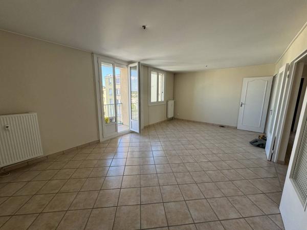 Appartement T4 76m² avec balcon et garage à ANNONAY