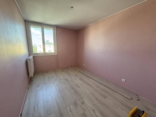 Appartement T4 76m² avec balcon et garage à ANNONAY