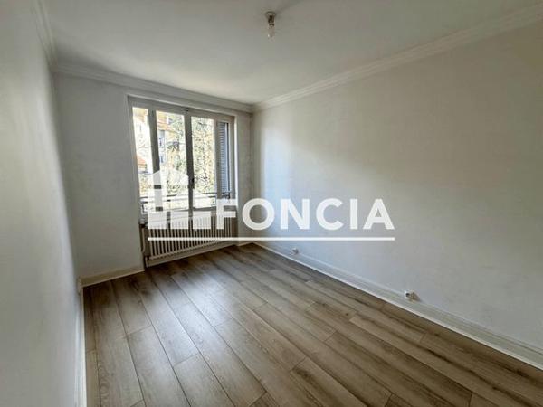 Location Appartement 3 pièces 49.7 m² - 1, COURS ARISTIDE BRIAND Caluire Et Cuire 69300