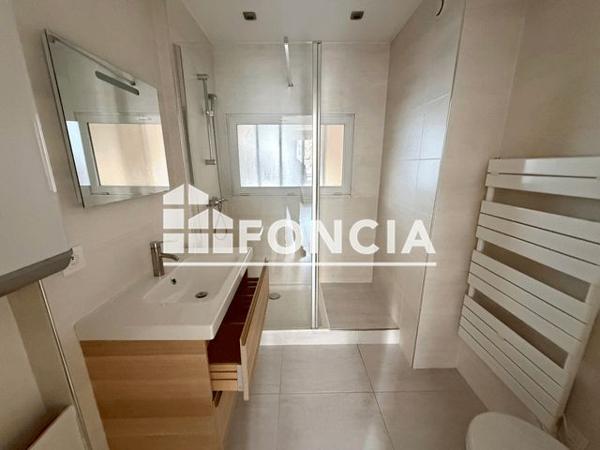 Location Appartement 3 pièces 49.7 m² - 1, COURS ARISTIDE BRIAND Caluire Et Cuire 69300