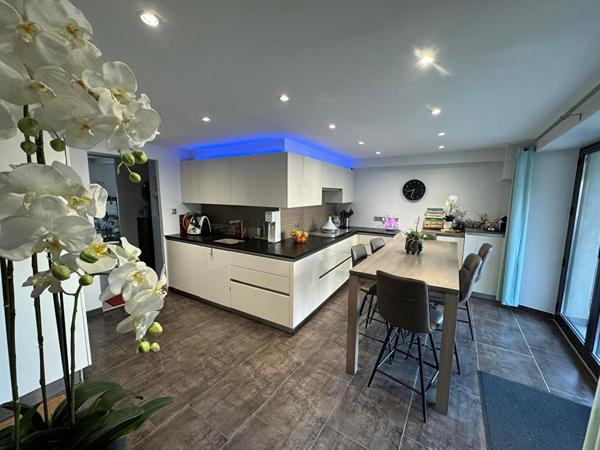 ROOFTOP D'EXCEPTION  DUPLEX 7 PIECES RENOVE TERRASSE PARKING BAVILLIERS