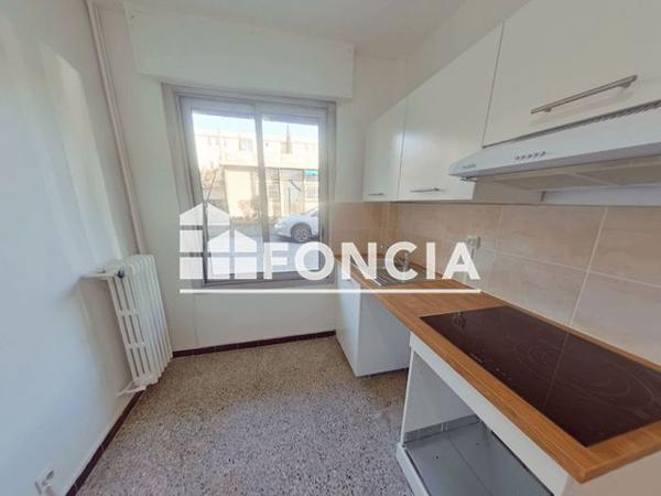 Location Studio 30.44 m² - 211 AVENUE DE MONTOLIVET Marseille 13012