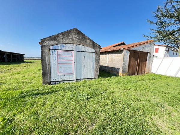Terrain Arvert 665 m2 | LA TREMBLADE IMMO