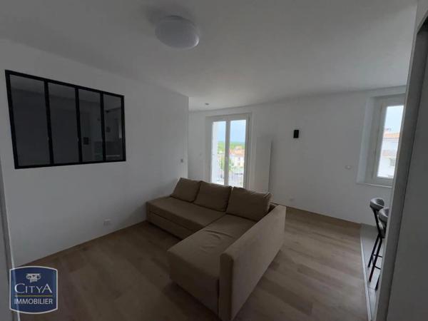 Appartement à louer 2 pièces 46.2m² Angoulême (16000)