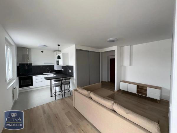 Appartement à louer 2 pièces 46.2m² Angoulême (16000)
