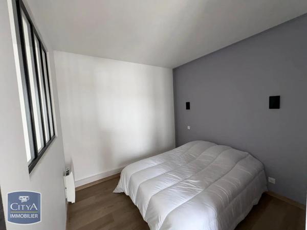 Appartement à louer 2 pièces 46.2m² Angoulême (16000)