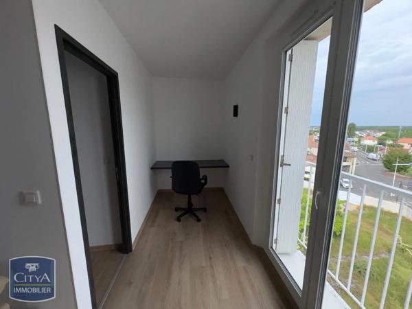 Appartement à louer 2 pièces 46.2m² Angoulême (16000)