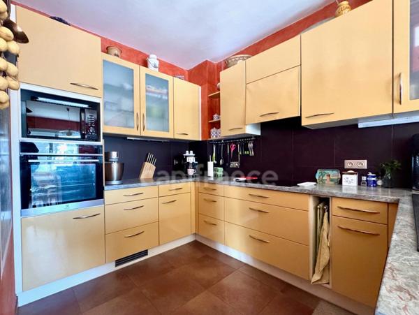 Maison à vendre 6 pièces 180m² FOURAS (17)