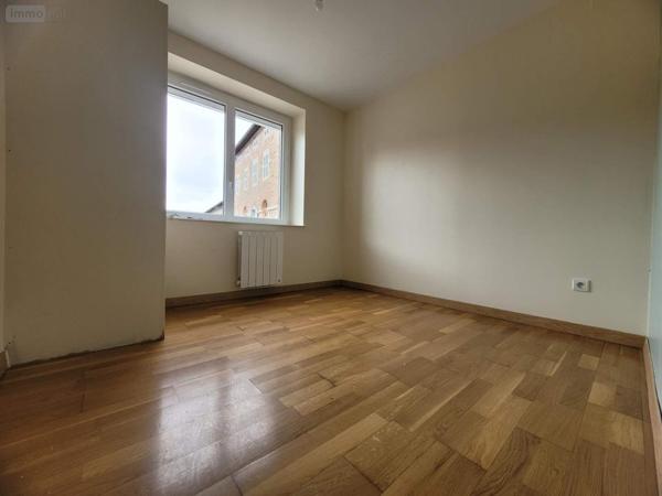 Appartement à louer à Bâgé Dommartin dans l'Ain (01380), ref : 008/2294