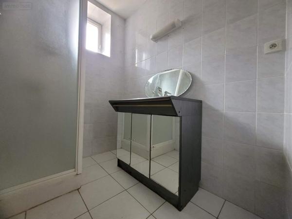 Appartement à louer à Bâgé Dommartin dans l'Ain (01380), ref : 008/2294