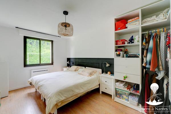 A vendre appartement T3 rénové Haute Indre 3 pièces Parking et Cave , Indre A vendre appartement T3 rénové Haute Indre 3 pièces Parking et Cave , Indre