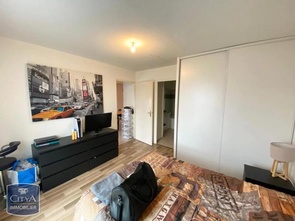 Appartement à louer 2 pièces 40.07m² Saint-Juéry (81160)