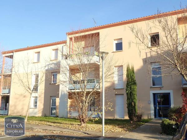 Appartement à louer 2 pièces 40.07m² Saint-Juéry (81160)
