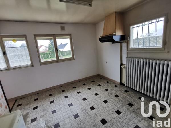 Maison 4 pièces de 90 m² à Dollon (72390)