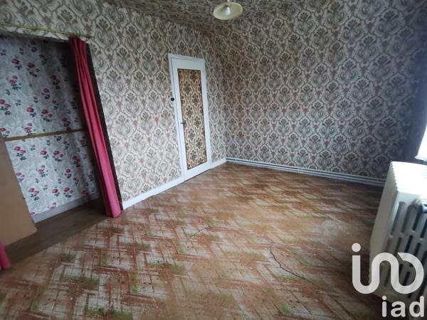 Maison 4 pièces de 90 m² à Dollon (72390)