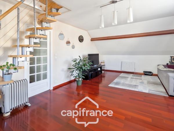 Appartement/ maison de ville à vendre, 3 pièces VELIZY VILLACOUBLAY (78), en duplex, type maison de ville, avec sous-sol et stationnement
