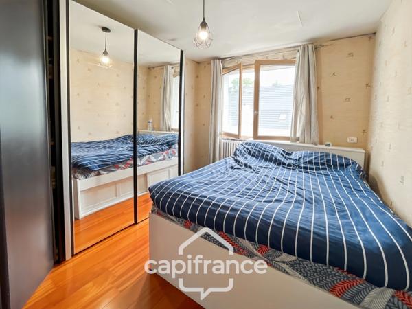 Appartement/ maison de ville à vendre, 3 pièces VELIZY VILLACOUBLAY (78), en duplex, type maison de ville, avec sous-sol et stationnement