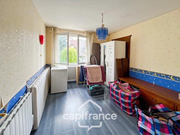 Appartement/ maison de ville à vendre, 3 pièces VELIZY VILLACOUBLAY (78), en duplex, type maison de ville, avec sous-sol et stationnement