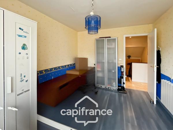 Appartement/ maison de ville à vendre, 3 pièces VELIZY VILLACOUBLAY (78), en duplex, type maison de ville, avec sous-sol et stationnement