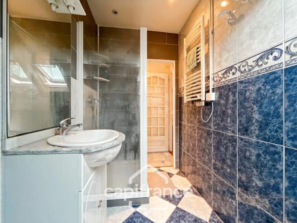 Appartement/ maison de ville à vendre, 3 pièces VELIZY VILLACOUBLAY (78), en duplex, type maison de ville, avec sous-sol et stationnement