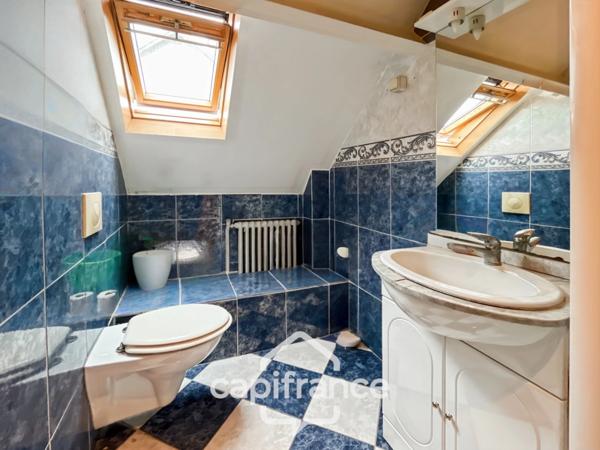 Appartement/ maison de ville à vendre, 3 pièces VELIZY VILLACOUBLAY (78), en duplex, type maison de ville, avec sous-sol et stationnement