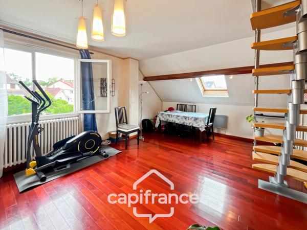 Appartement/ maison de ville à vendre, 3 pièces VELIZY VILLACOUBLAY (78), en duplex, type maison de ville, avec sous-sol et stationnement