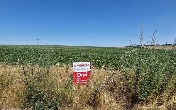 Terrain à vendre    Homblières