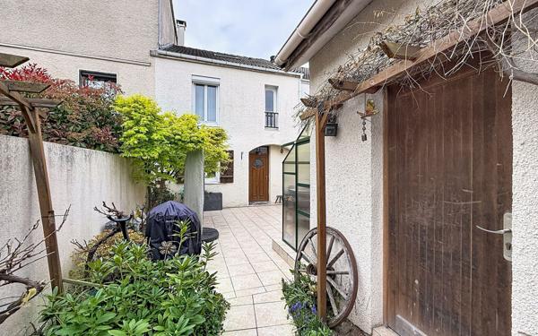 Maison à vendre    5 pièces • 105 m2 Guyancourt