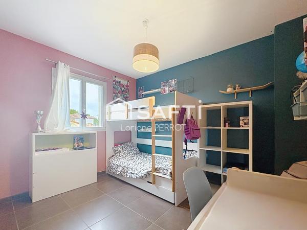 Vue Mer à Martigues , plage juste en face