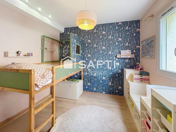 Vue Mer à Martigues , plage juste en face