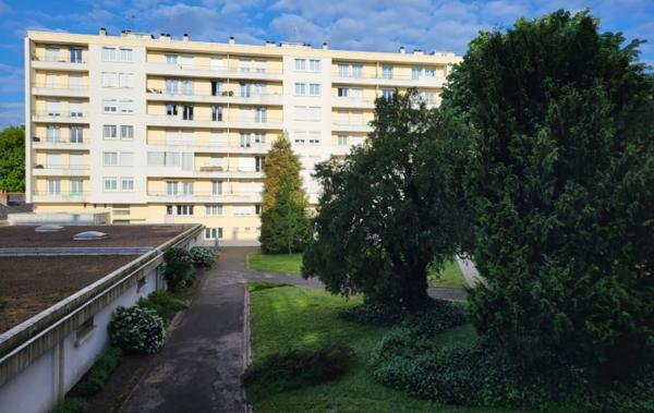 Vente Appartement P2 Réf : Dragonnier à rénover Cholet   