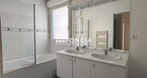 À vendre Appartement 3 pièces 82 m² - Marseille 13013