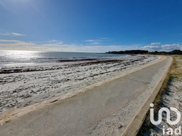 Maison 3 pièces de 38 m² à Sarzeau (56370)
