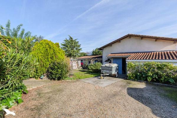 Maison à vendre 159 000 € Saint-Denis-de-Pile 3 p 146,7 m² DPE C