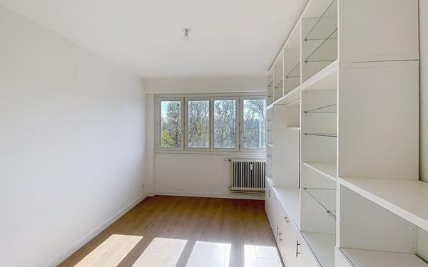 Appartement à vendre    4 pièces • 81,26 m2 Lyon 4