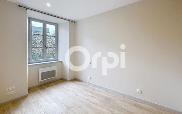Appartement à louer    2 pièces • 46,83 m2 Saint-Flour