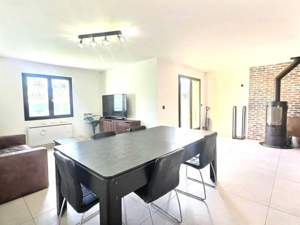 Maison Cuges Les Pins 4 pièces 103 m2 avec jardin et stationnements