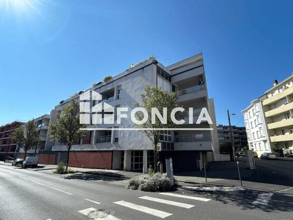 Location Appartement 2 pièces 47.1 m² - 28 AVENUE PASTEUR RESIDENCE LES SOURCES DE BEAUREPAIRE APPART B16 Chamalieres 63400