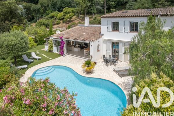 Maison à vendre 5 pièces 156,12 m² Villeneuve-Loubet