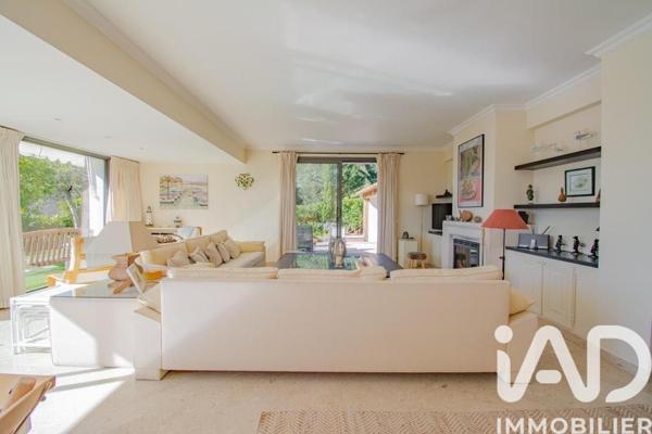 Maison à vendre 5 pièces 156,12 m² Villeneuve-Loubet